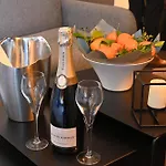 Dali - Restaurant فندق 4*
