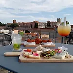 Dali - Restaurant فندق 4*