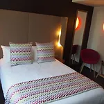 فندق Dali - Restaurant 4*
