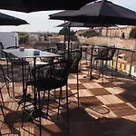 فندق Dali - Restaurant 4*