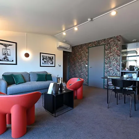 Dali - Restaurant Hotel 4*