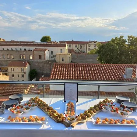 Dali - Restaurant Hotell Perpignan