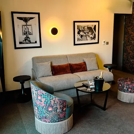 Dali - Restaurant Hotel 4*