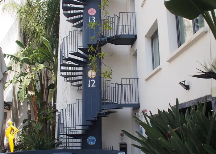 Dali - Restaurant Szálloda