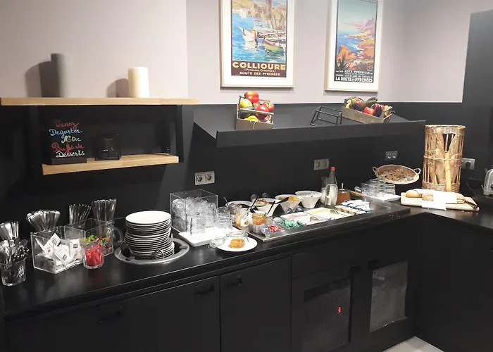 Ξενοδοχείο Dali - Restaurant 4*