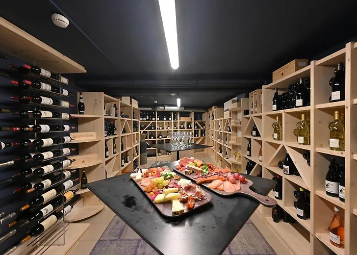 Dali - Restaurant Szálloda